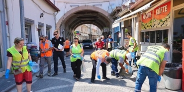 burhaniye-belediyesinden-temiz-cevre-icin-kararli-adim.jpg