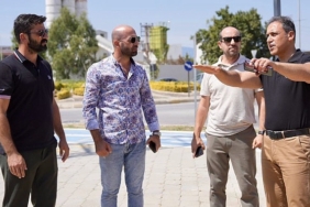 burhaniyede-yol-yapim-ve-onarim-calismalari-titizlikle-yurutuluyor.jpg