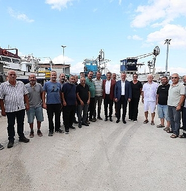 buyukakin-gelenegi-bozmadi-yeni-sezonda-karamurselli-balikcilara-da-gitti.jpg