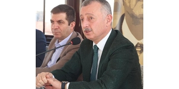 buyukakin-hizmet-ederken-populizmden-uzak-duruyoruz.jpg