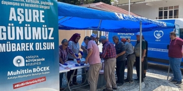 buyuksehir-belediyesinin-asure-ikramlari-suruyor.jpg
