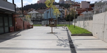 buyuksehir-izmit-basaran-camii-meydanini-yeniledi.jpg