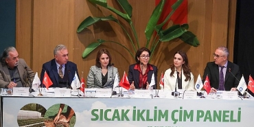 buyuksehir-sicak-iklim-cim-paneli-duzenledi.jpg