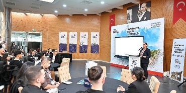 buyuksehirde-antalya-yerel-genclik-forumu-duzenlendi.jpg