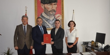 buyuksehirden-agiz-ve-dis-sagligi-icin-protokol.jpg