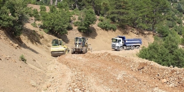buyuksehirden-manavgatta-asfalt-oncesi-hazirlik.jpg