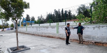buyuksehirden-mevlana-caddesi-ve-100-yil-bulvari-arasinda-kaldirim-ve-peyzaj-calismasi.jpg