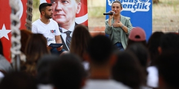 cagdas-yasamin-gencleri-pamucakta.jpg