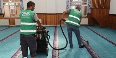canikte-camiler-temizleniyor.jpg
