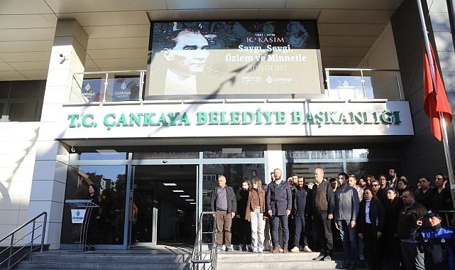 cankaya-atasini-saygi-ve-ozlemle-andi.jpg