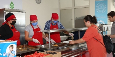 cankaya-belediyesinin-ankarada-ogrenim-goren-universite-ogrencilerine-yonelik-hizmetlerinden-ucretsiz-aksam-yemegi-uygulamasi-basladi.jpg