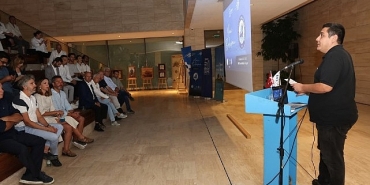cesme-belediyesi-ve-tudavdan-ortak-mesaj-denizlerimizi-korumak-gelecegimizi-korumaktir.jpg