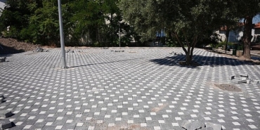 cesme-belediyesinden-park-ve-spor-alanlarinda-kapsamli-yenileme.jpg