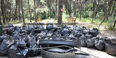 ciftlik-park-mesire-alaninda-cevre-icin-el-ele-verildi.jpg