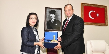 cinli-heyet-resmi-ziyaret-sebebiyle-iznikte.jpg