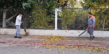 cop-konteynerleri-dezenfekte-ediliyor.jpg