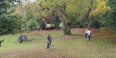 darica-millet-bahcesinde-temizlik-seferberligi.jpg