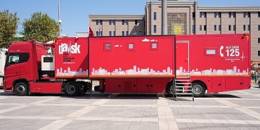 dask-tiri-istanbul-meydanlarinda-vatandaslarla-bulusuyor.jpg