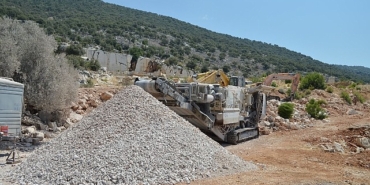 demre-yatikardic-yayla-yolu-yenileniyor.jpg