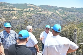 deprem-ve-dogal-afet-komisyonu-akhisarda-incelemelerde-bulundu.jpg