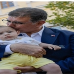 devrilen-cinar-agaci-yerine-yenisi-dikildi.jpg