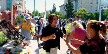 didim-belediyesinden-ucretsiz-fide-dagitimi.jpg