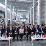 Doğaltaşa hayat veren genç tasarımcılar ödüllerini aldı