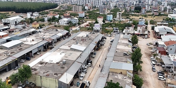 dosemealtinda-kanalizasyon-ve-asfalt-calismalari-es-zamanli-suruyor.jpg