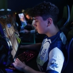 E-spor oyuncusu Emirhan, 23 milyon arasından 44’üncü oldu