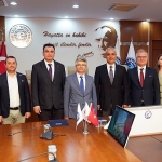 ege-universitesi-meslek-yuksekokulu-ve-izmir-dogalgaz-arasinda-sanayi-is-birligi-protokolu-imzalandi.jpg