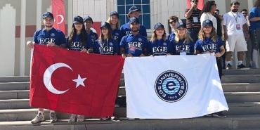 egeli-gencler-buyuk-taarruzun-102nci-yilini-zaferin-yasandigi-topraklarda-kutladi.jpg