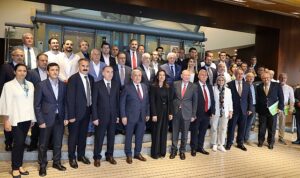 egeli-zeytin-zeytinyagi-ihracatcilari-ambalajli-ihracati-odullendirdi-PGnnzl7s.jpg