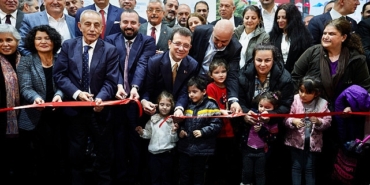 ekrem-imamoglu-cocuklarin-arasinda-konustu-mega-proje-cocuklarimizin-her-birisine-kreste-egitim-vermektir.jpg