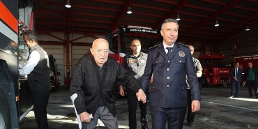 emektar-itfaiye-mudurunden-konya-itfaiyesine-anlamli-ziyaret.jpg