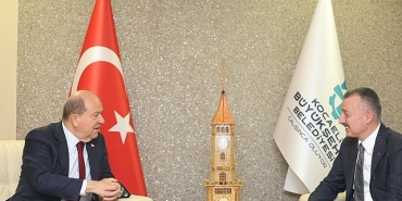 ersin-tatar-baskan-buyukakina-konuk-oldu.jpg