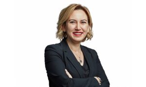 ford-otosan-turkiyede-4-yildiz-sertifikali-cevik-organizasyon-olmaya-hak-kazanan-ilk-otomotiv-uretim-FFWDmxrP.jpg