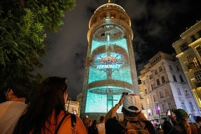 galata-kulesi-teknofestin-isigiyla-parladi.jpg