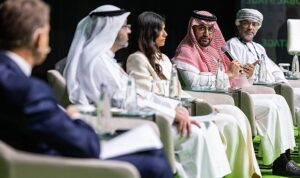 gcc-turizm-yetkilileri-atm-2024te-bir-araya-gelirken-turizmin-bu-yil-bae-gsyihsinin-12sini-vp3VyH2S.jpg
