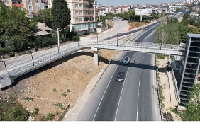 gebzedeki-ust-gecit-asansorune-bakim-calismasi.jpg