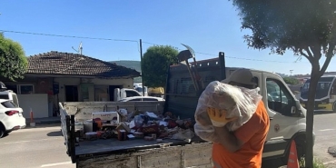 gemlikte-sagliksiz-gida-deposuna-zabita-baskini.jpg