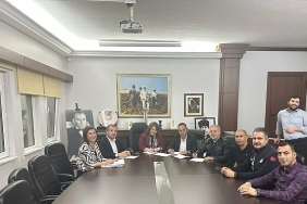 gencay-mujdeyi-verdi-belediyede-en-dusuk-isci-maasi-38-023-tl-oldu.jpg