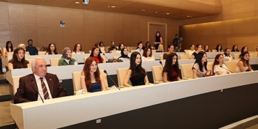 gencler-niluferde-gelecege-hazirlaniyor.jpg
