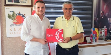genclik-parlamentosu-baskani-bahardan-baskan-topalogluna-ziyaret.jpg