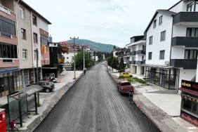 golcuk-adnan-menderes-caddesinde-yogun-tempo.jpg