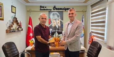 golcuk-belediye-baskani-ali-yildirim-sezer-ahilik-haftasi-kapsaminda-golcuk-esnaf-ve-sanatkarlar-odasini-ziyaret-etti.jpg