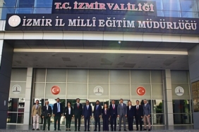 hayat-boyu-ogrenme-genel-muduru-dr-emre-topoglu-ve-ekibi-izmiri-ziyaret-etti.jpg