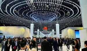 huawei-modaya-yon-veren-urunlerini-mobil-dunya-kongresi-2024te-tanitti-CPWEZxU9.jpg