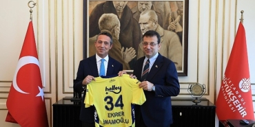ibb-baskani-ekrem-imamoglu-fenerbahce-spor-kulubu-baskani-ali-kocu-ve-yeni-yonetim-kurulu-uyelerini-sarachanede-agirladi.jpg