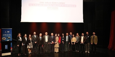 ibbden-yasli-bakiminda-butuncul-yaklasim-konferansi.jpg