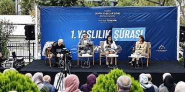 iki-nesil-yaslilik-surasinda-bir-araya-geldi.jpg